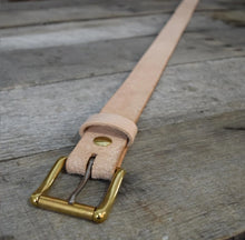 Load image into Gallery viewer, The Brasstown roughout leather belt